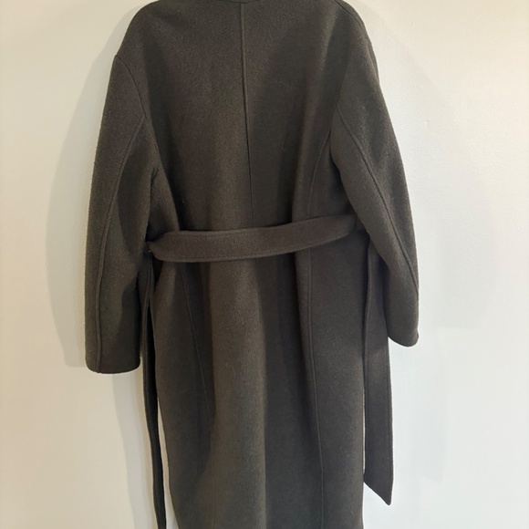 & Other Stories Voluminous Belted Wool Coat - Picture 7 of 8